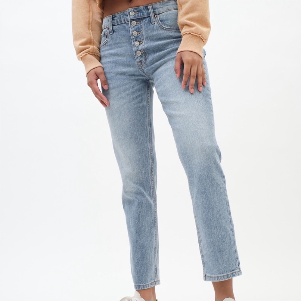 Aeropostale High Rise Mom Jeans